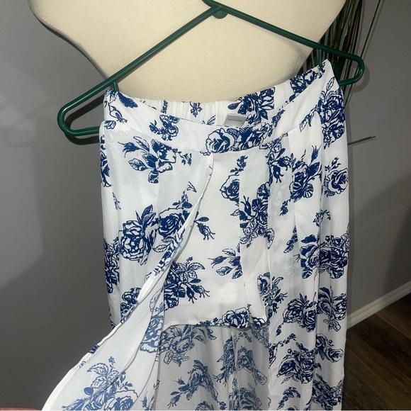 2n1 short skirt. - Picture 2 of 3